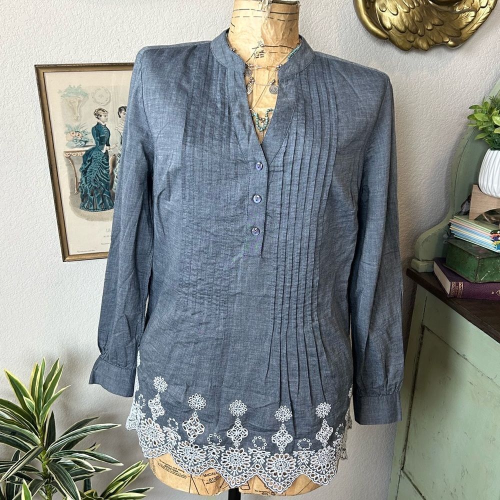 Style & Co Blue Grey V Neck Roll Tab Eyelet Embroidery Blouse Sz S‎ Cottage Core